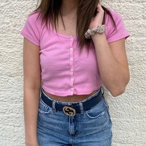 RARE pink brandy melville shirt 💖